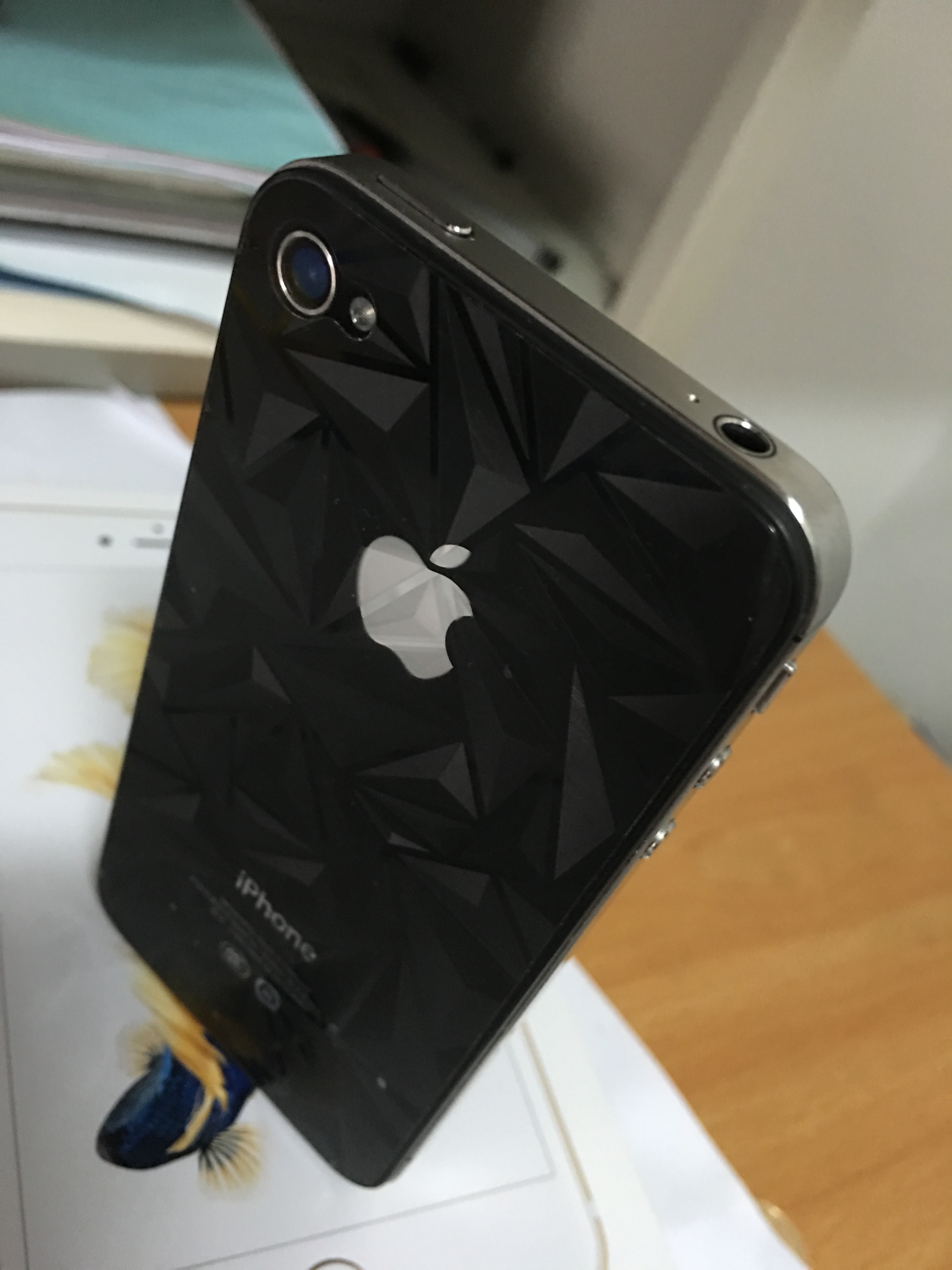 國行在保的iphone4s開機白蘋果後黑屏