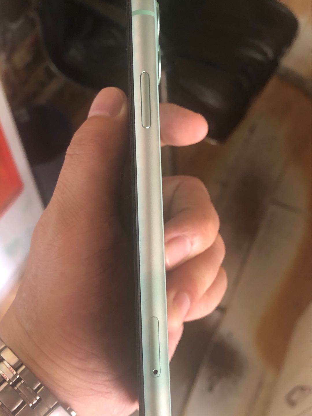 iphone11边框掉色 - apple 社区