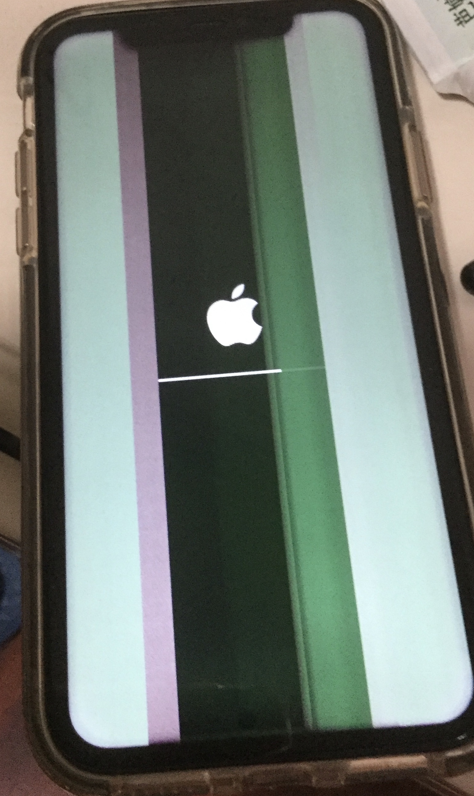 苹果手机屏幕花屏图片