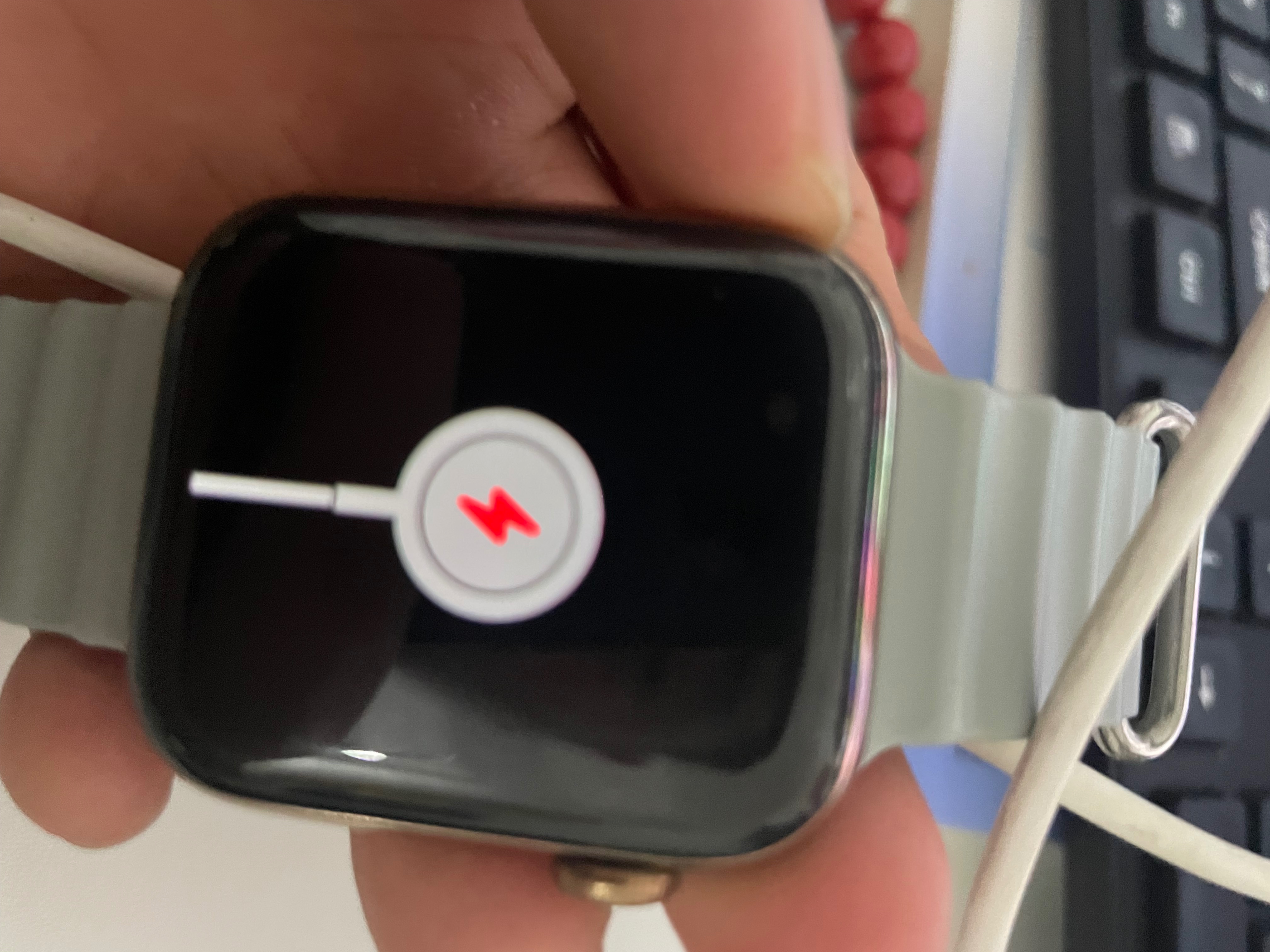 apple watch出现一个充电线的图标是怎… - Apple 社区